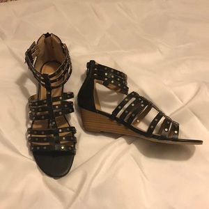 New Directions Black SZ 9